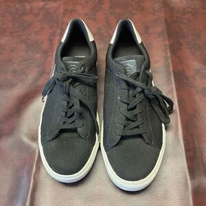 ‎Greats black tennis shoes sneakers, size 9